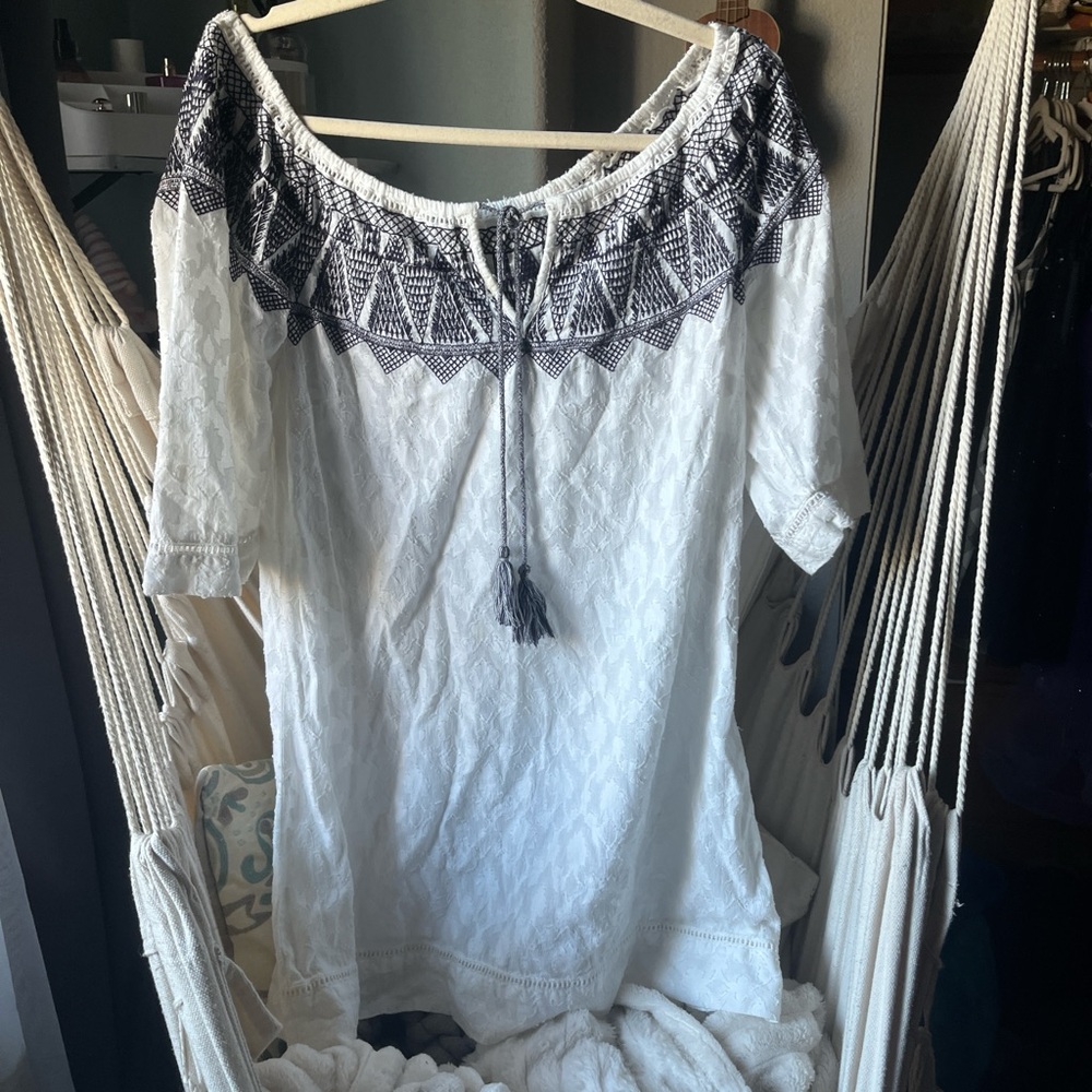 White and Black Embroidered Women's Mini Dress